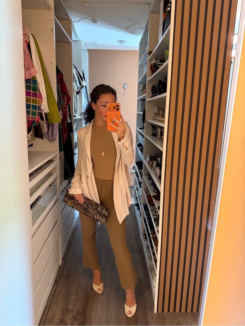 Elizabeth and James slouchy blazer 4